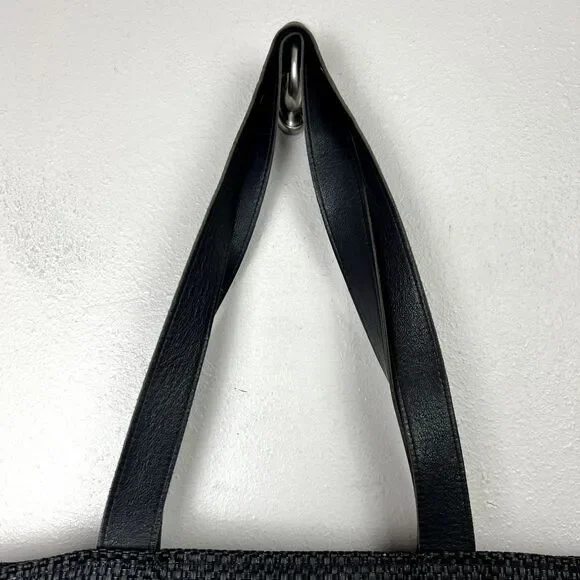 Chilewich Black Textured Shoulder Bag - Picture 4 of 10